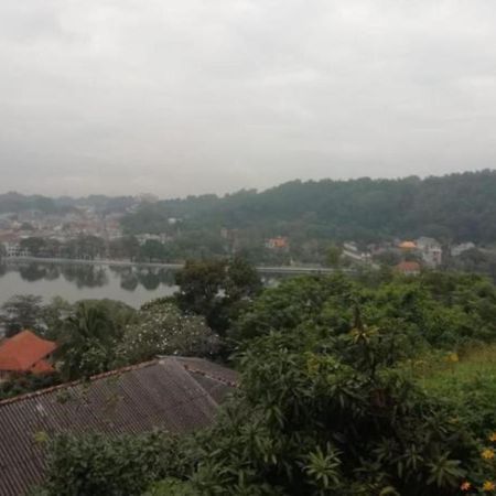 Medhani Kandy Exterior photo